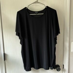 Torrid mesh layered top